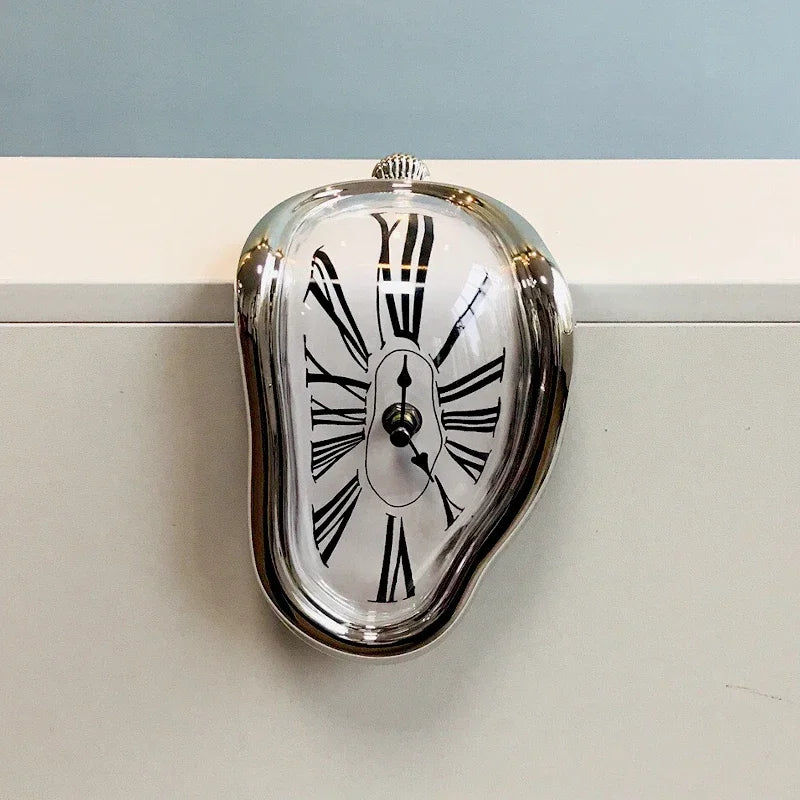 "Time Melt" בסגנון דאלי
